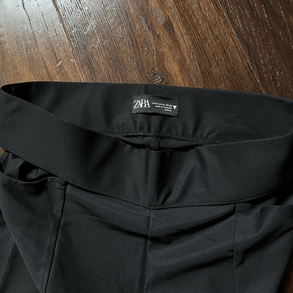 ZARA Cut Out Leggings - Picture 3 of 3